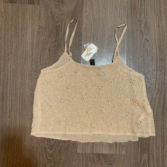 NWT Forever 21 Cropped beaded/floral detailed camisole - Picture 3 of 9
